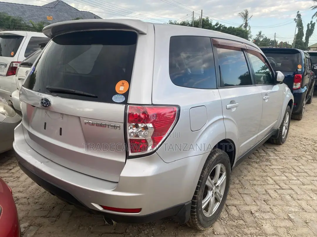 Subaru Forester 2009 Silver