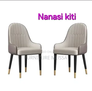Kiti Cha Ukumbi/Dayning