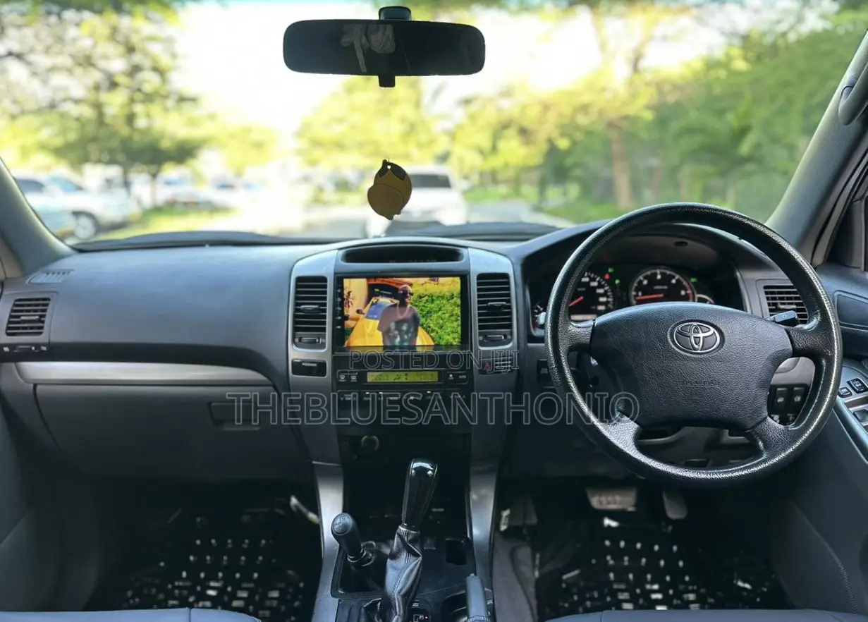 Toyota Land Cruiser Prado 2007 Silver