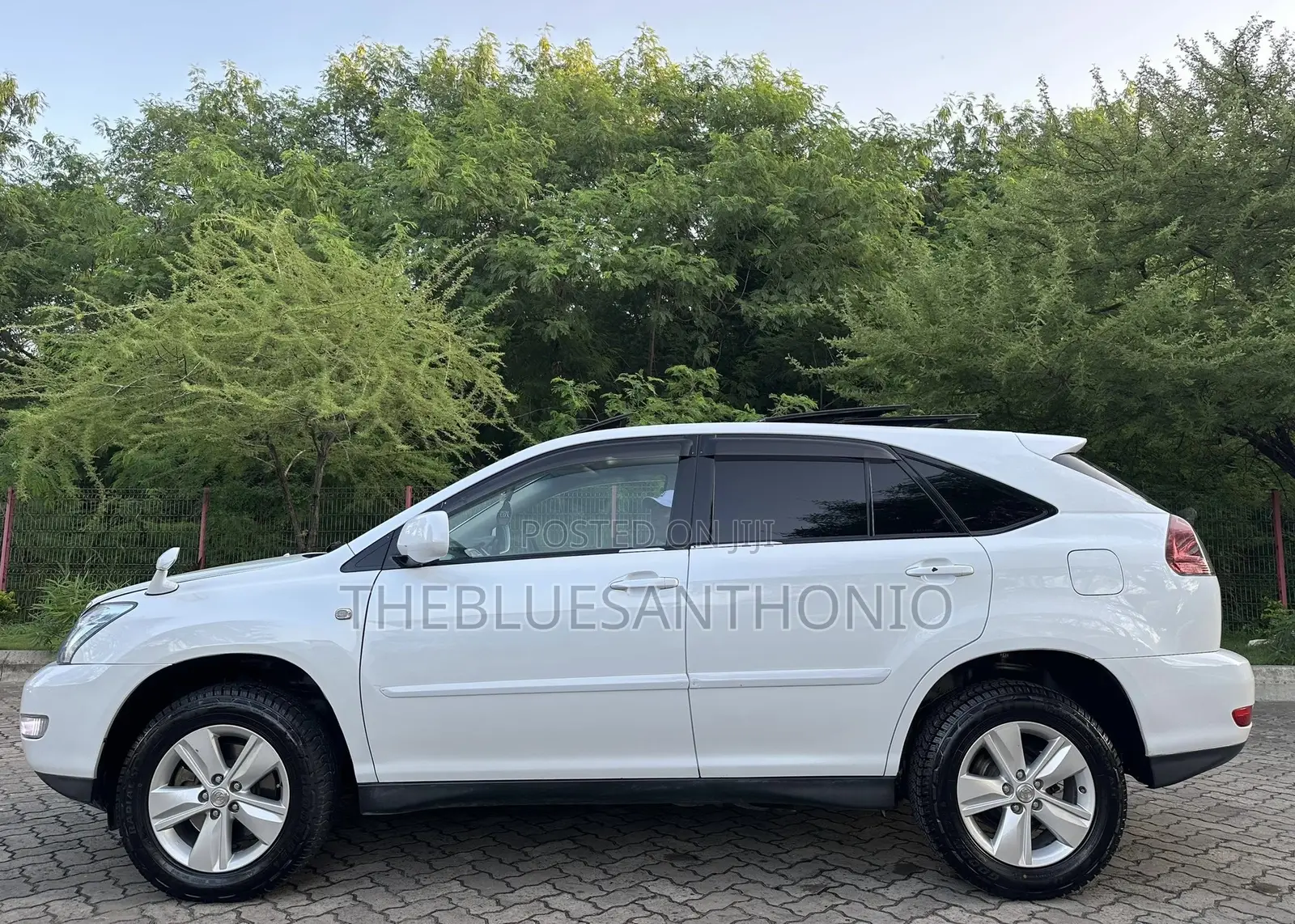 Toyota Harrier 2006 White