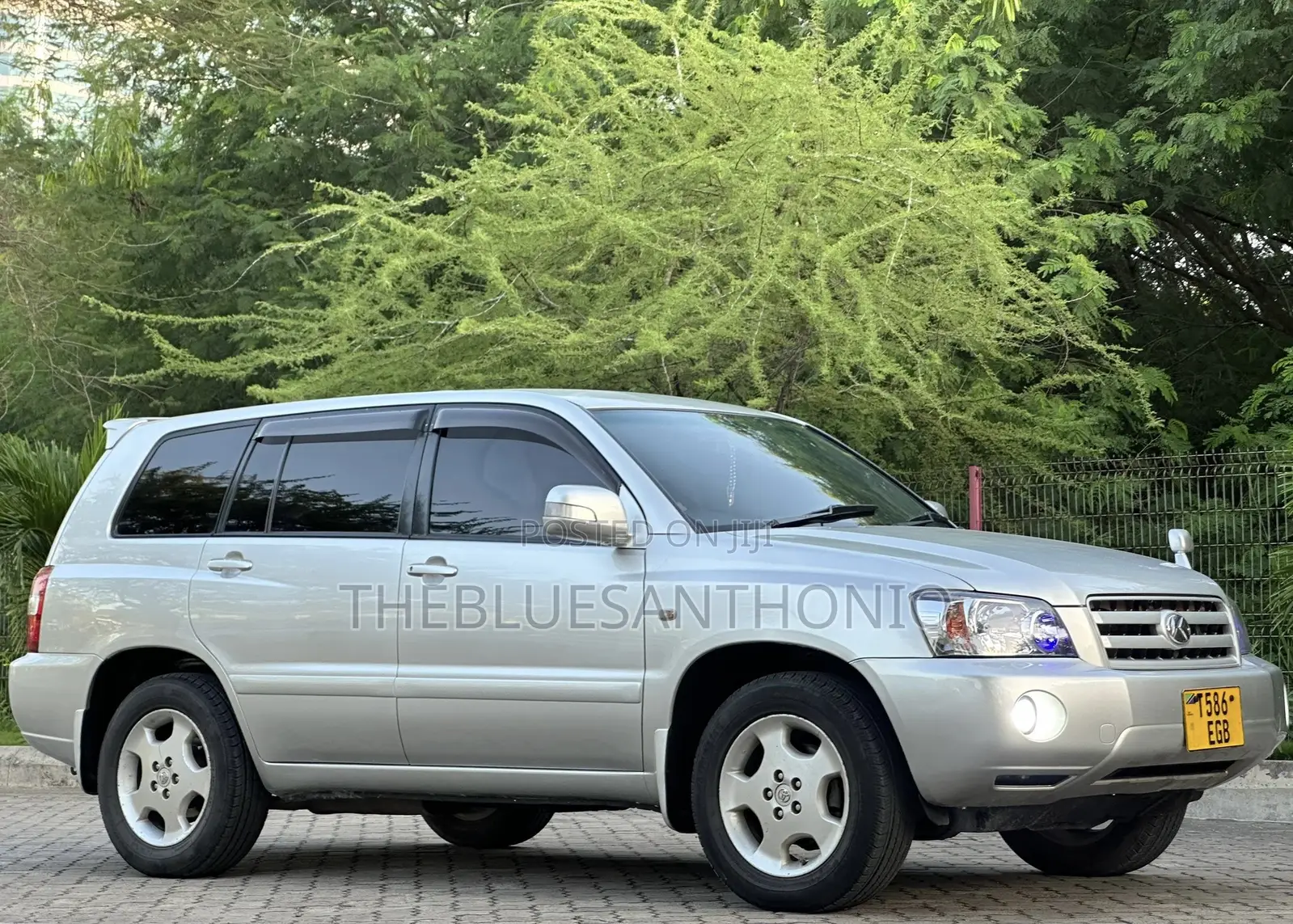 Toyota Kluger 2005 Silver