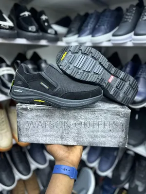 Men's Sketcher Sneakers or Sketcher Shoes Materials Class 1 Multicolor
