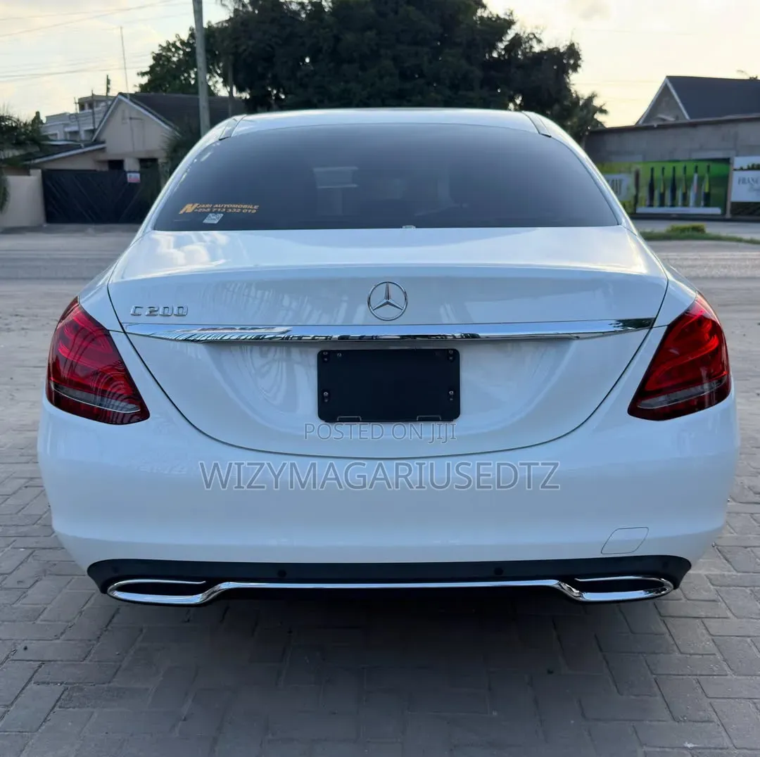 Mercedes-Benz C200 2014 Ivory