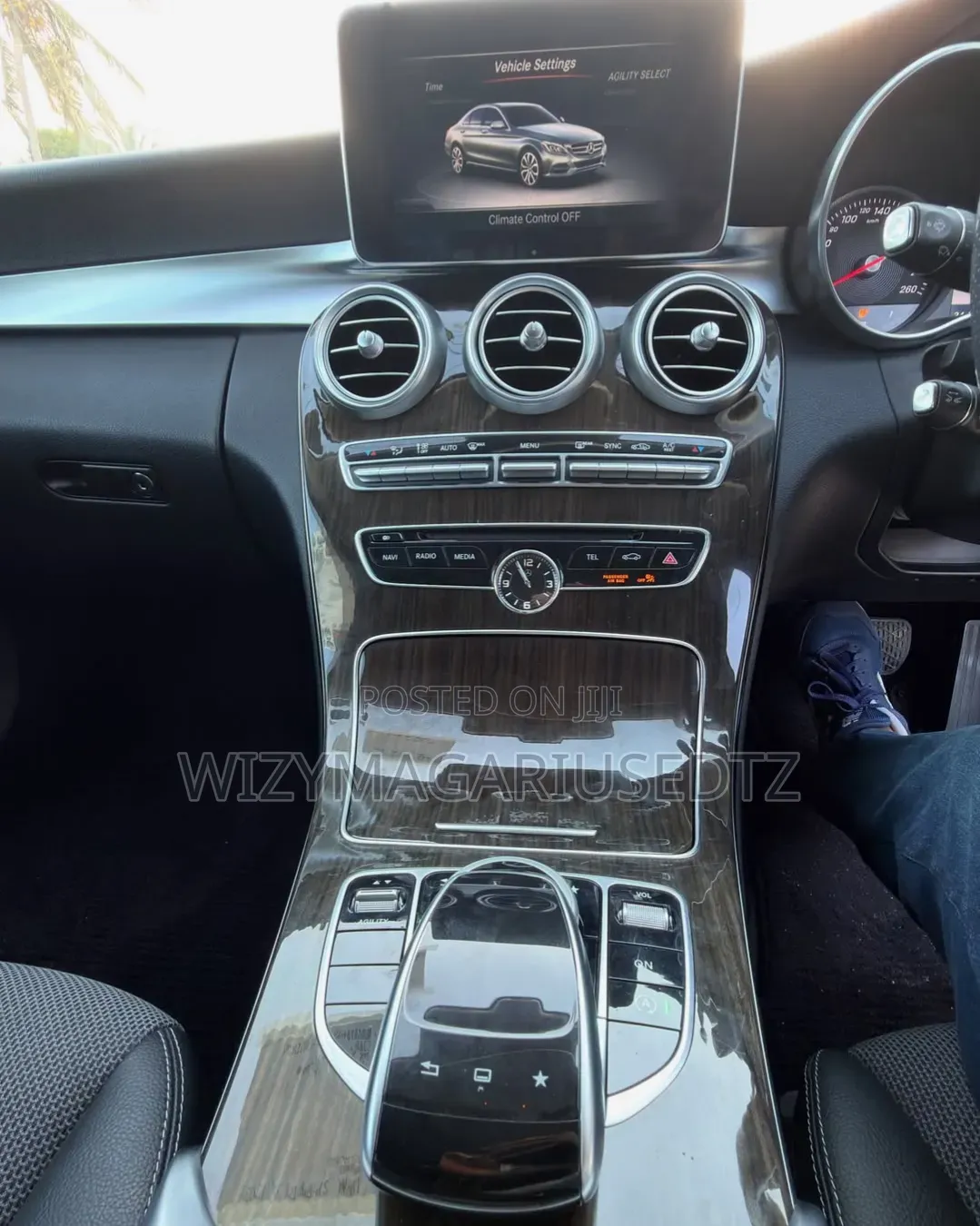 Mercedes-Benz C200 2014 Ivory