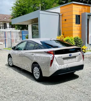 Toyota Prius 2017 Silver