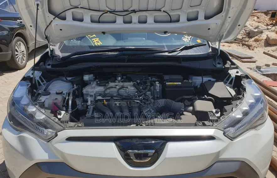 Toyota Corolla Cross 2023 Pearl