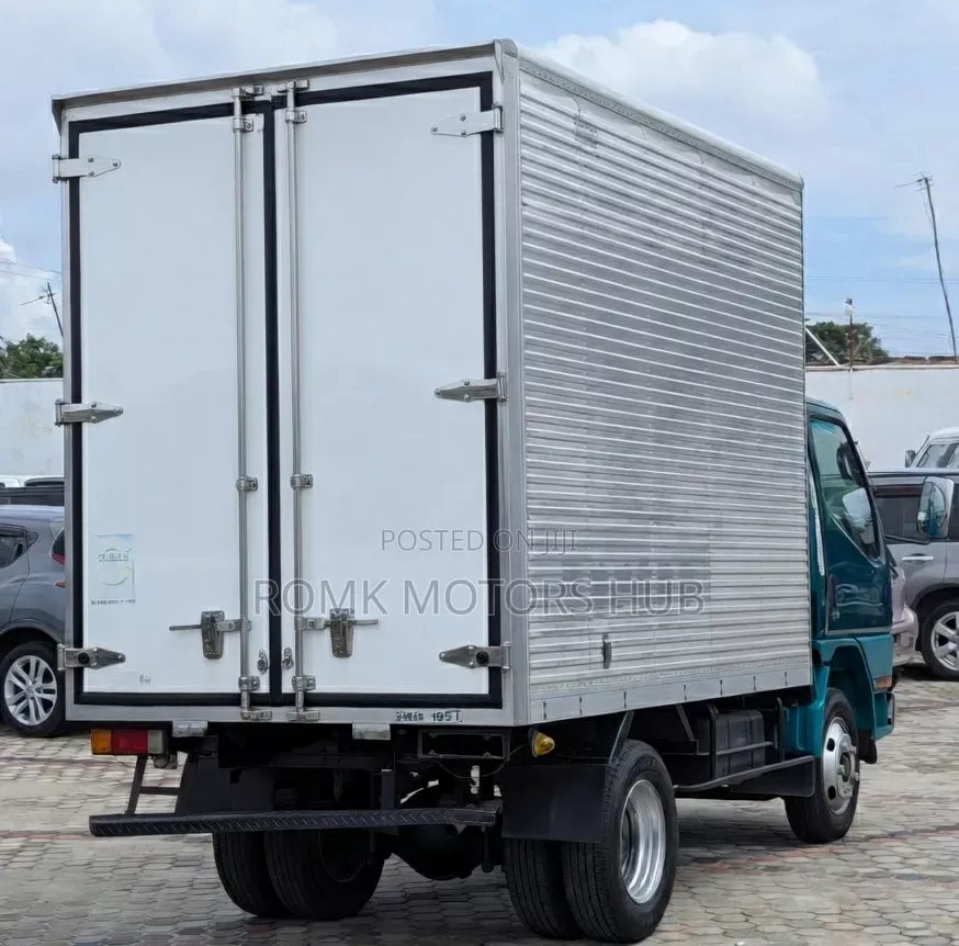 Mitsubishi Canter Longbase