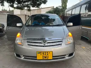 Toyota Corolla Spacio 2005 Silver