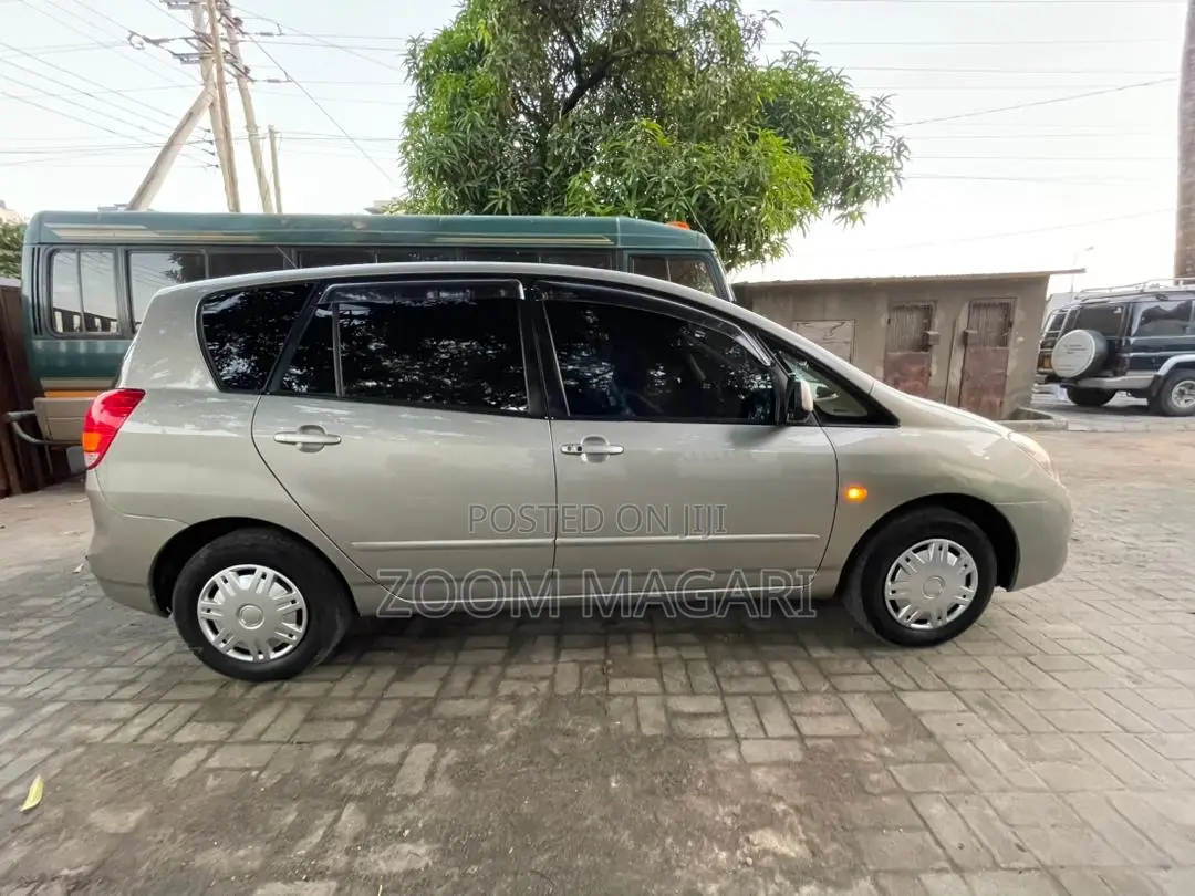 Toyota Corolla Spacio 2005 Silver
