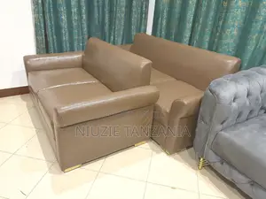 Brown Pu Leather 7-Seater