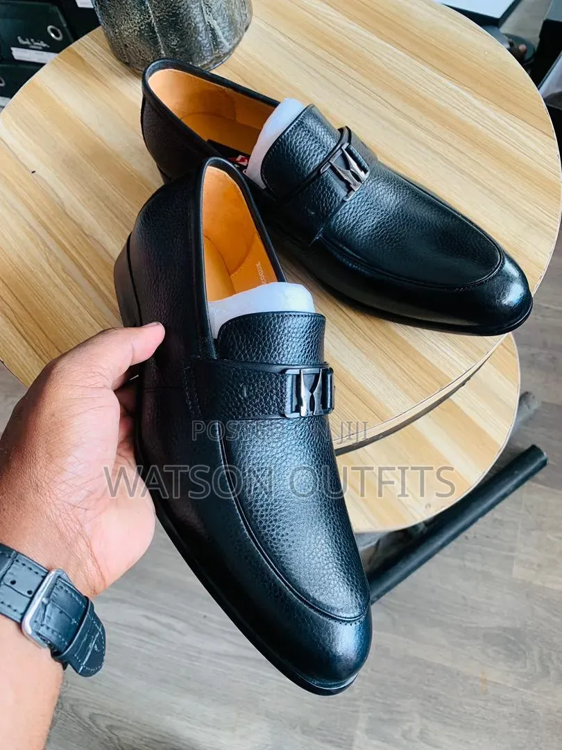 Men's Leather Shoes 2-Colours Black and Brown or Coffee Nicely Shaped