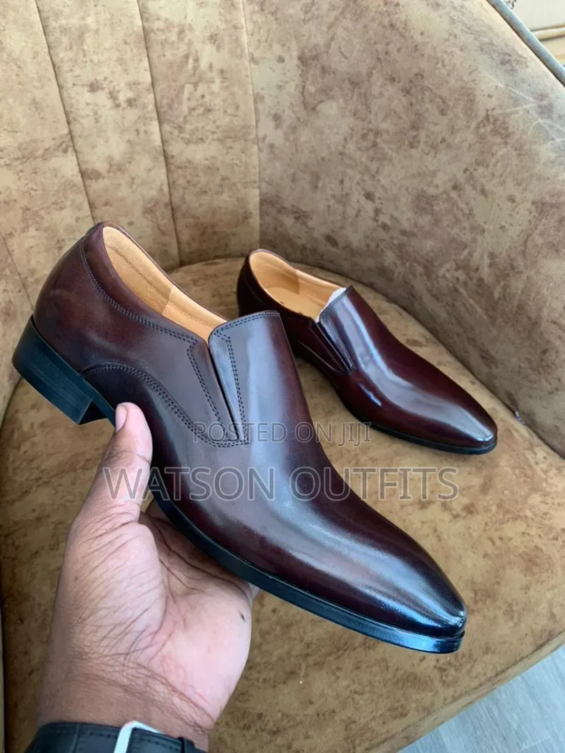 Men's Leather Shoes 2-Colours Black and Brown or Coffee Nicely Shaped