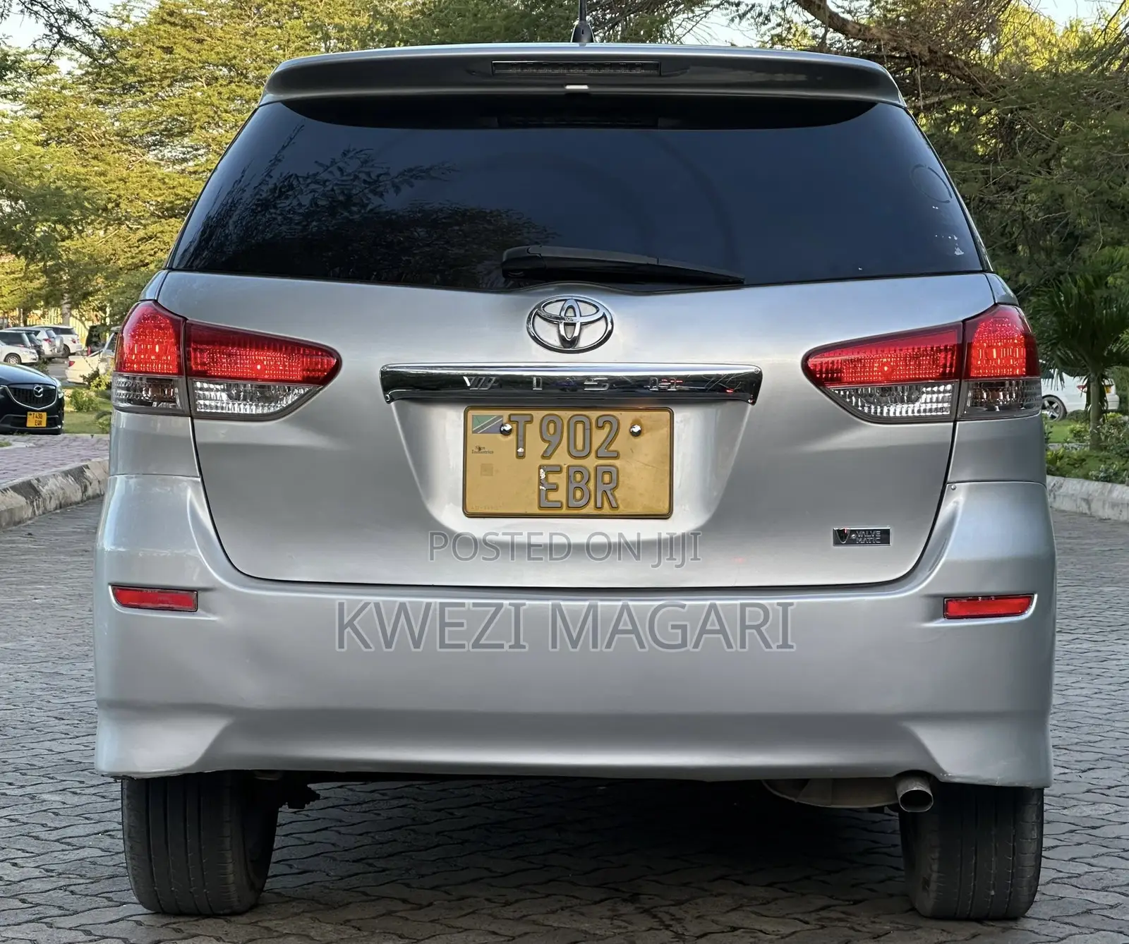 Toyota Wish 2010 Silver