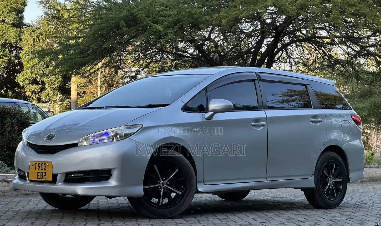 Toyota Wish 2010 Silver