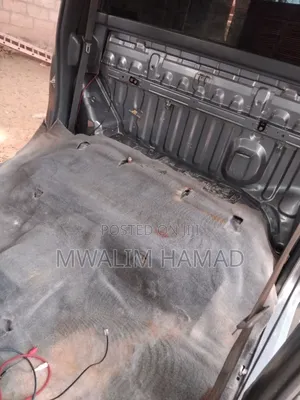 Toyota Hilux 2002 Gray