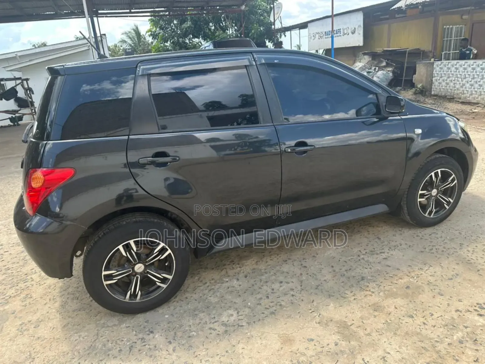 Toyota IST 2005 Black