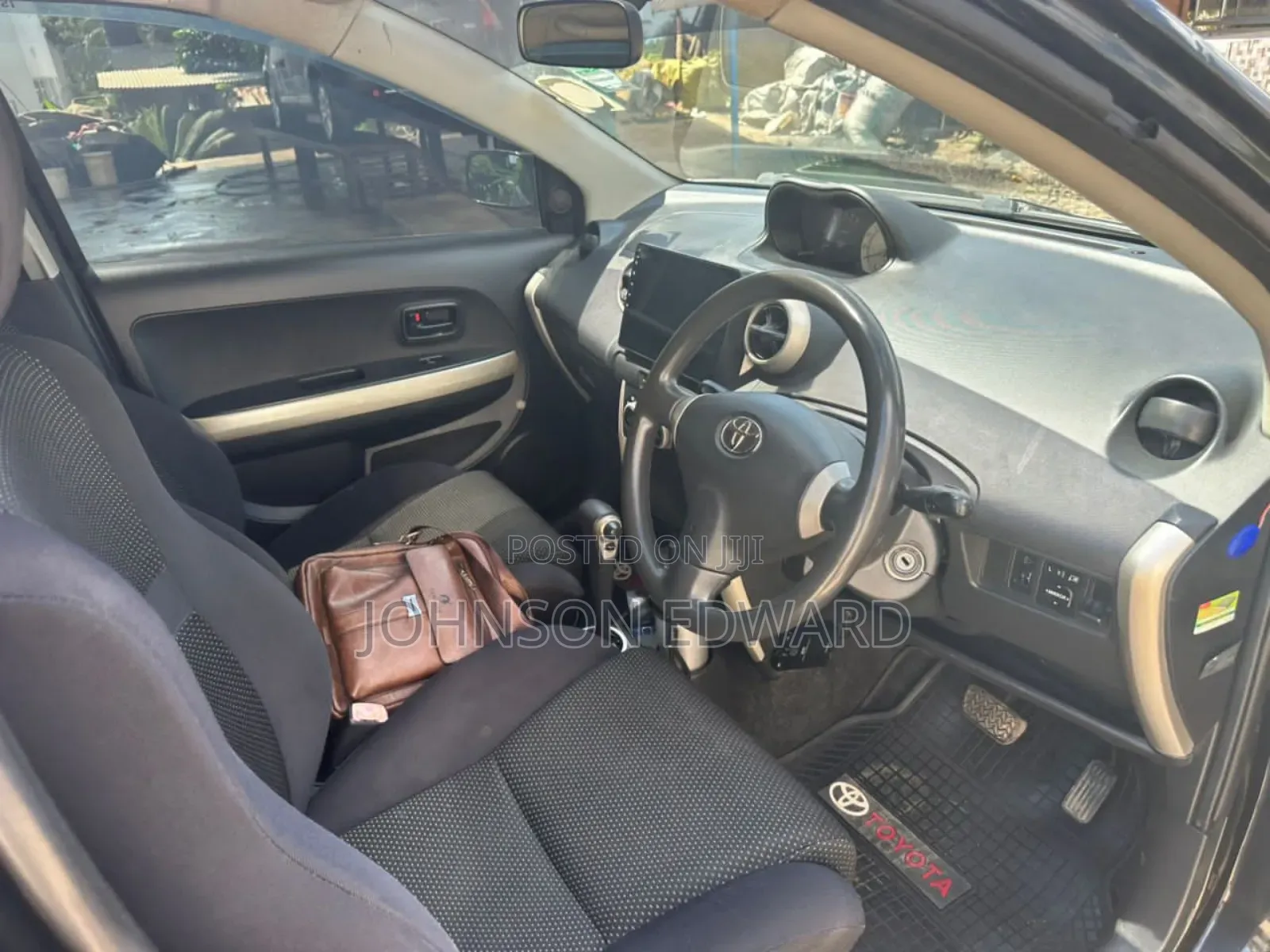 Toyota IST 2005 Black