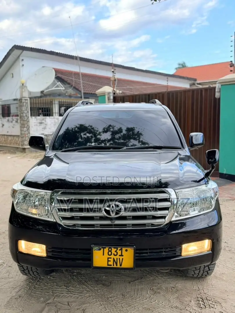 Toyota Land Cruiser 2010 Black