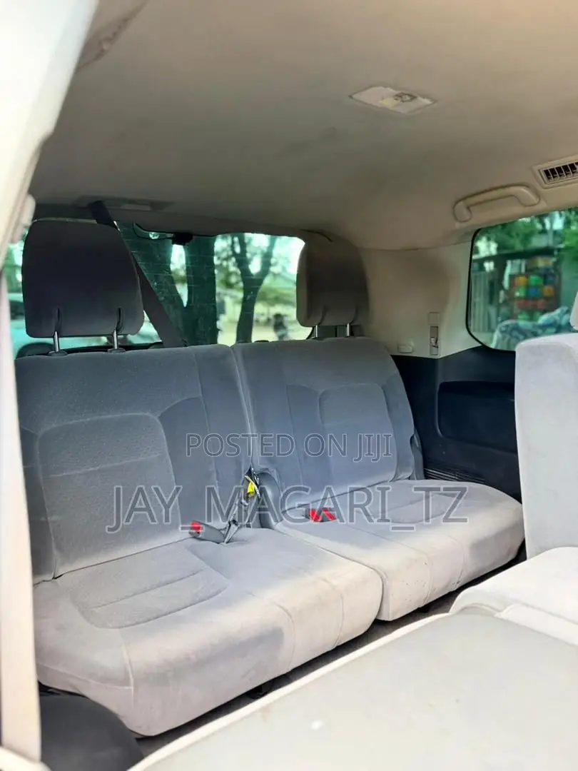 Toyota Land Cruiser 2010 Black
