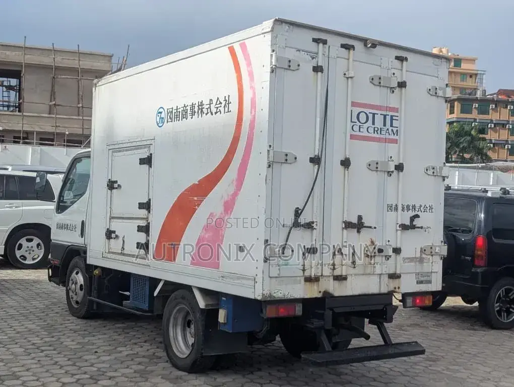 Mitsubishi Canter Refrigerator