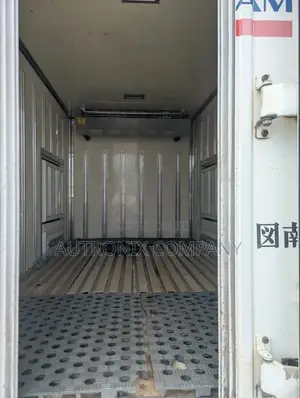 Mitsubishi Canter Refrigerator