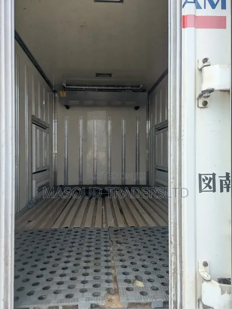 Mitsubishi Canter Refrigerator