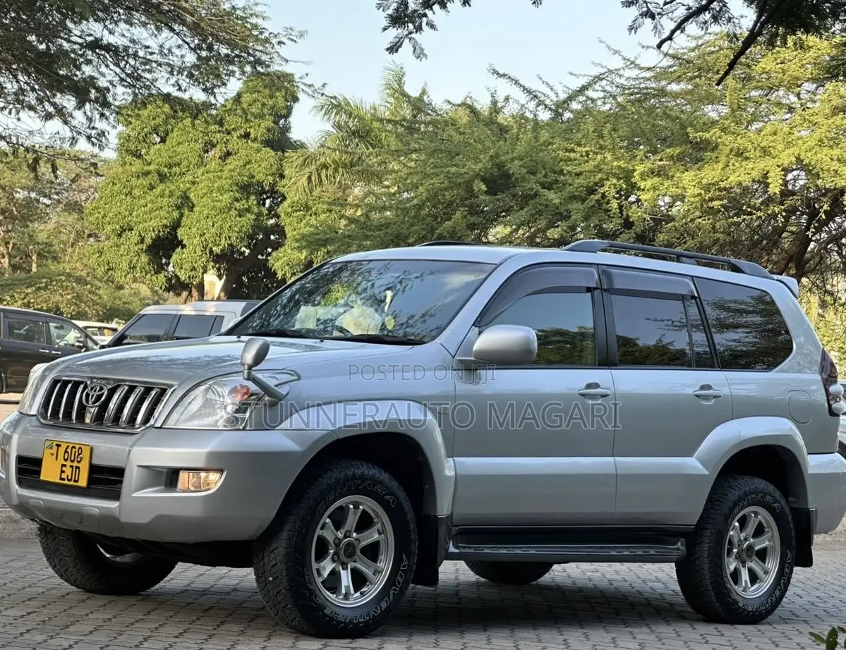 Toyota Land Cruiser Prado 2007 Silver