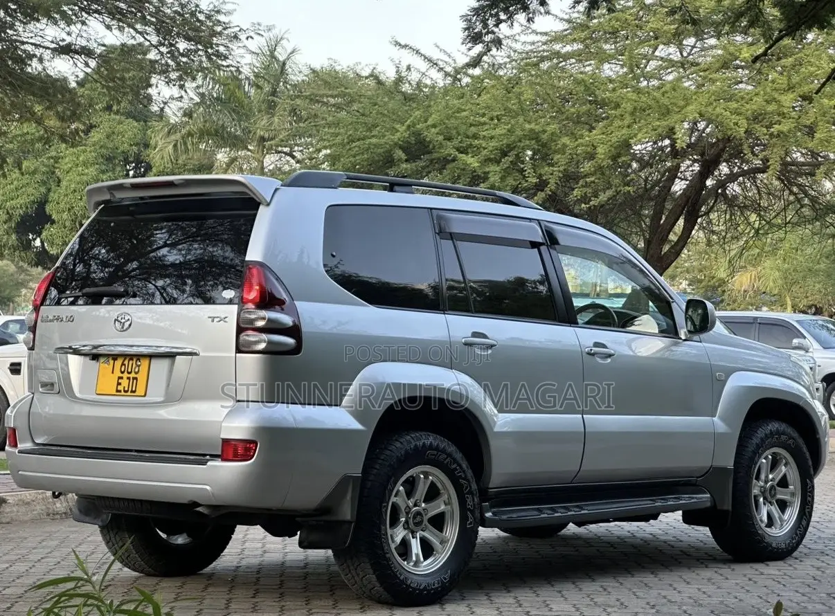 Toyota Land Cruiser Prado 2007 Silver