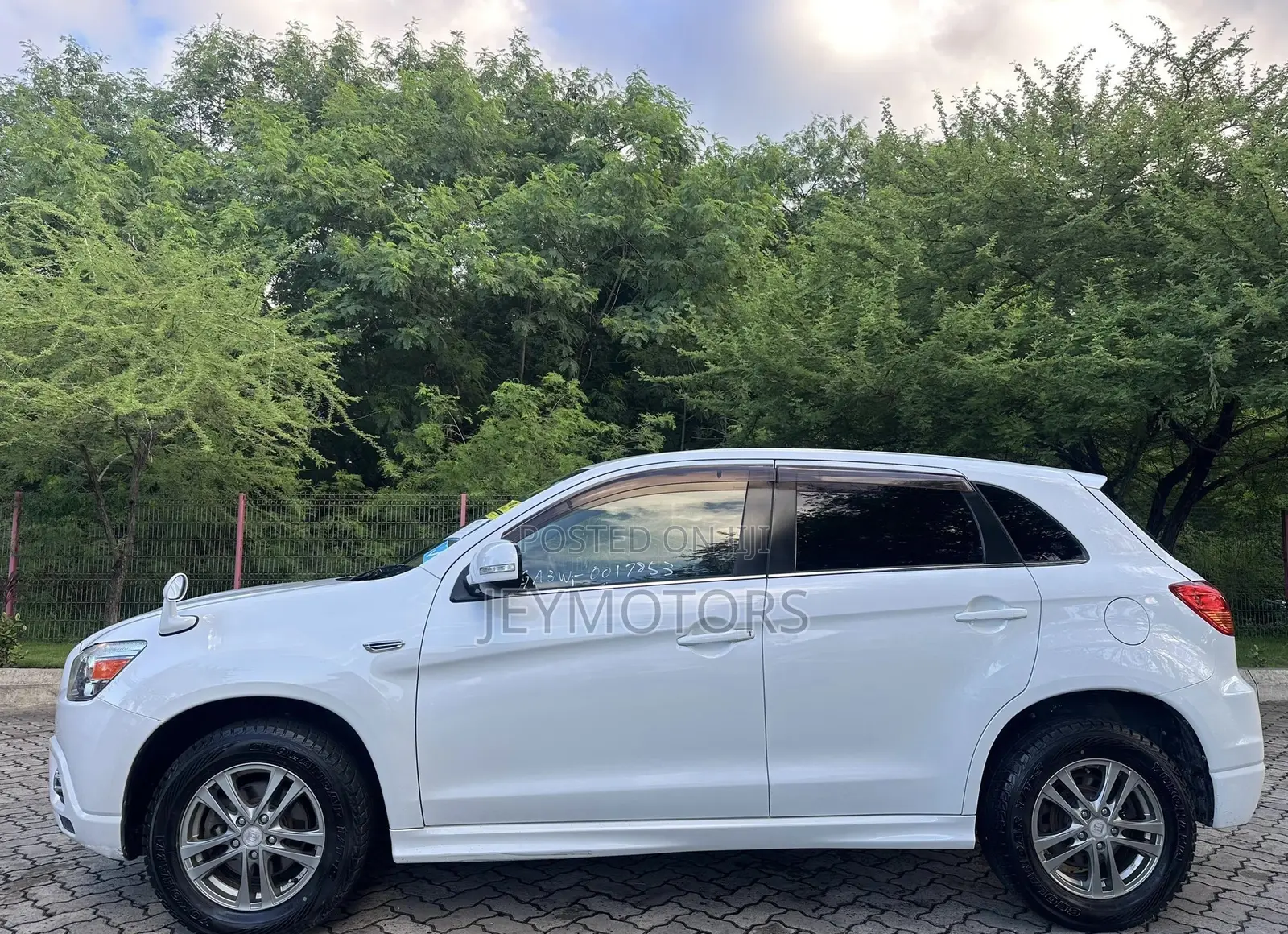 Mitsubishi RVR 2.0 2011 White