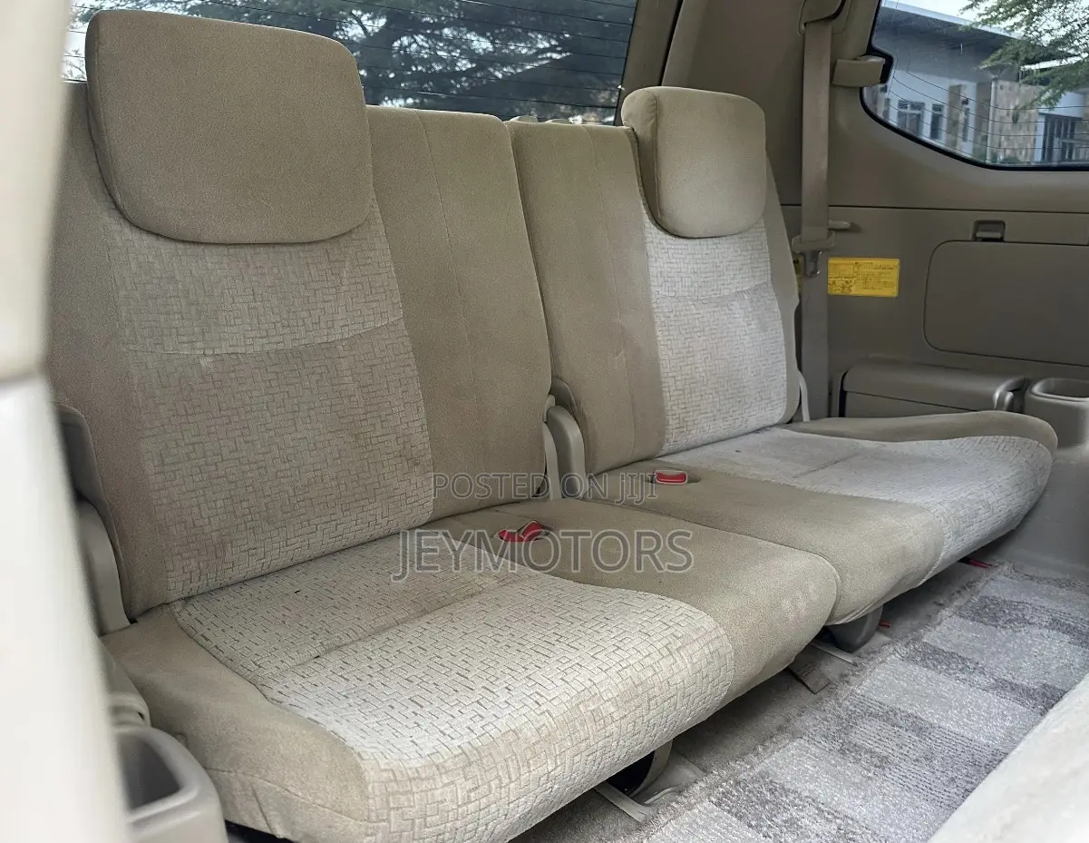 Toyota Land Cruiser Prado 2006 White