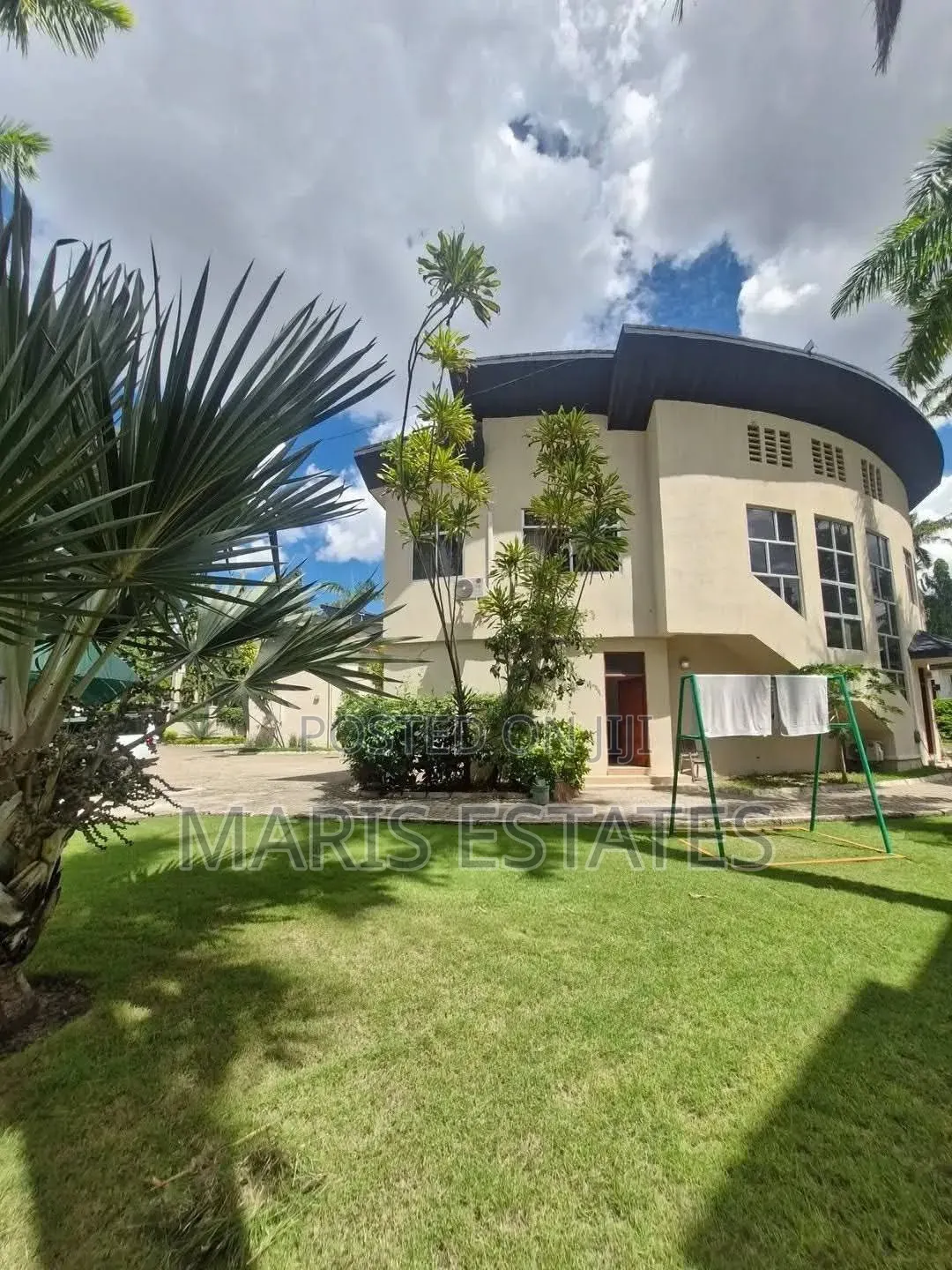 Furnished 3bdrm Villa in Mikocheni for rent
