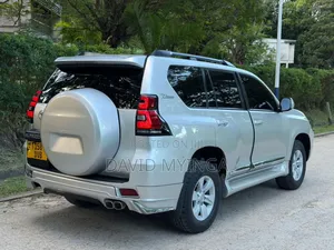 Toyota Land Cruiser 2018 Silver