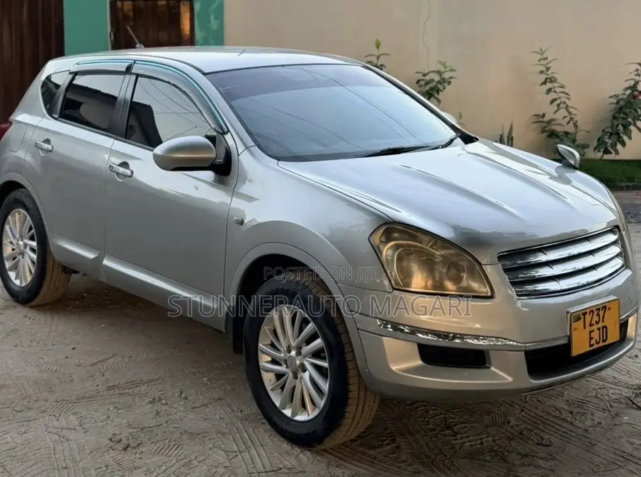 Nissan Dualis 2010 Silver