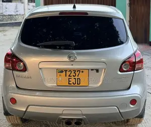 Nissan Dualis 2010 Silver