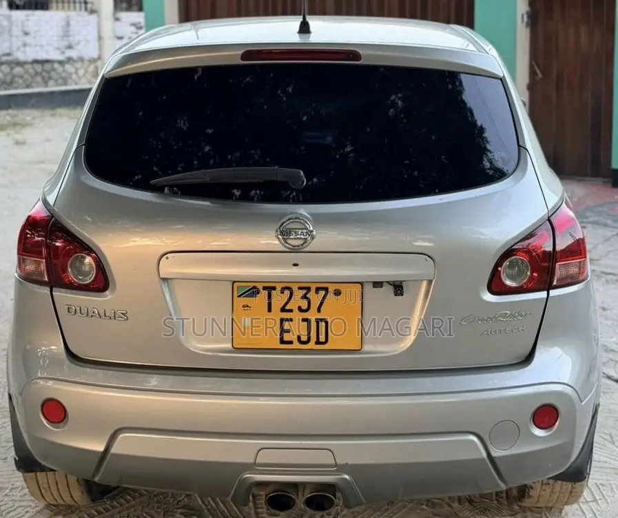 Nissan Dualis 2010 Silver