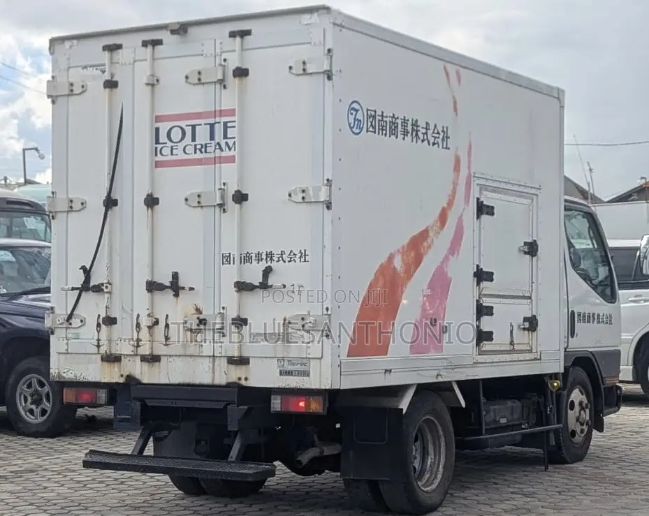Mitsubishi Canter Ya Fridge 1999 White on Sale