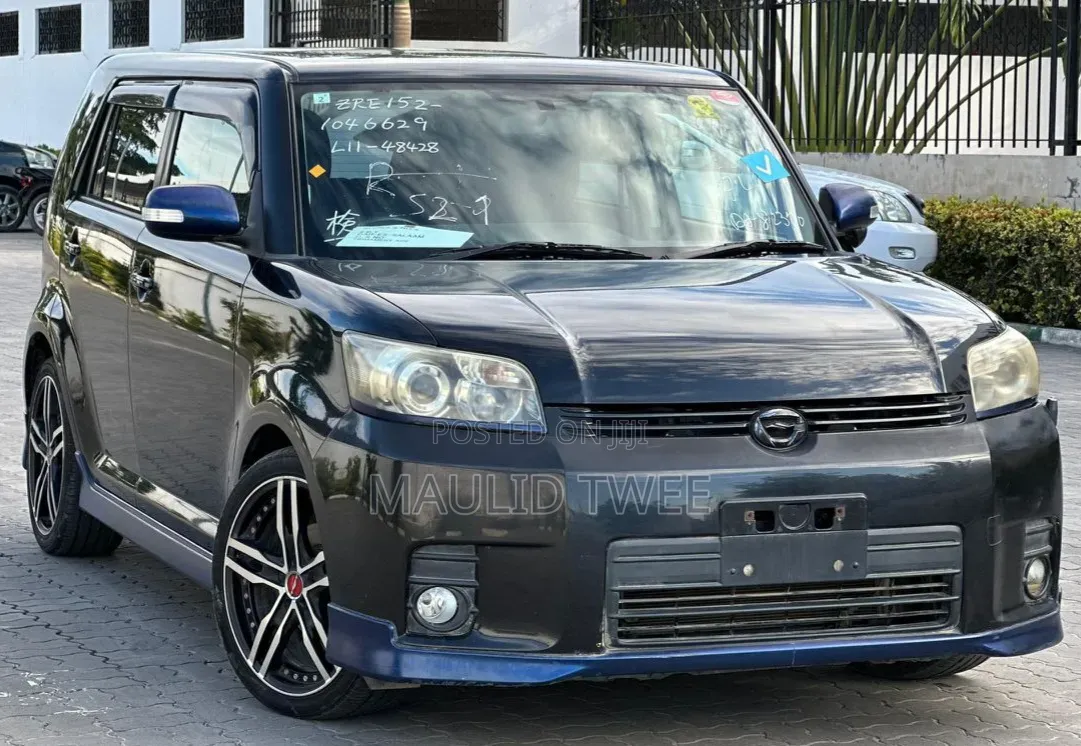 Toyota Corolla Rumion 2009 Black