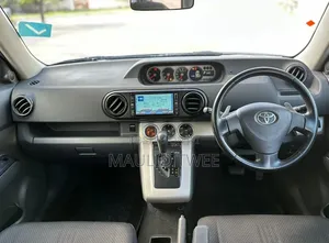 Toyota Corolla Rumion 2009 Black