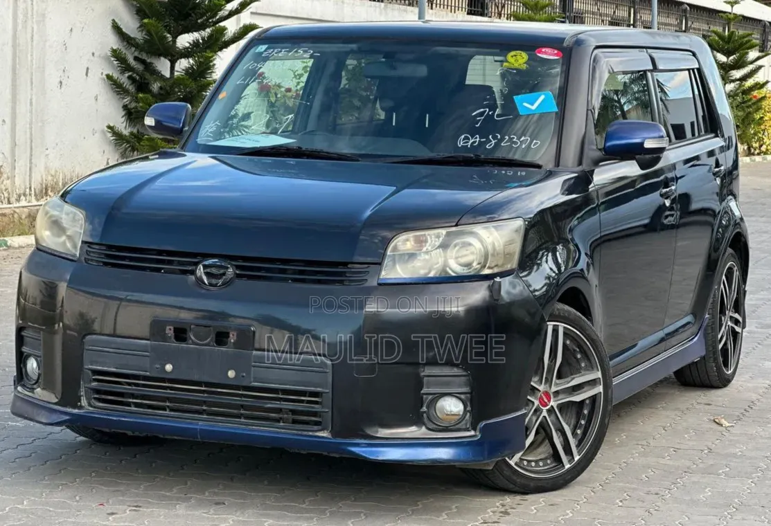 Toyota Corolla Rumion 2009 Black