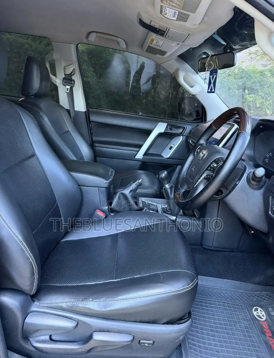 Toyota Land Cruiser Prado 2019 Silver