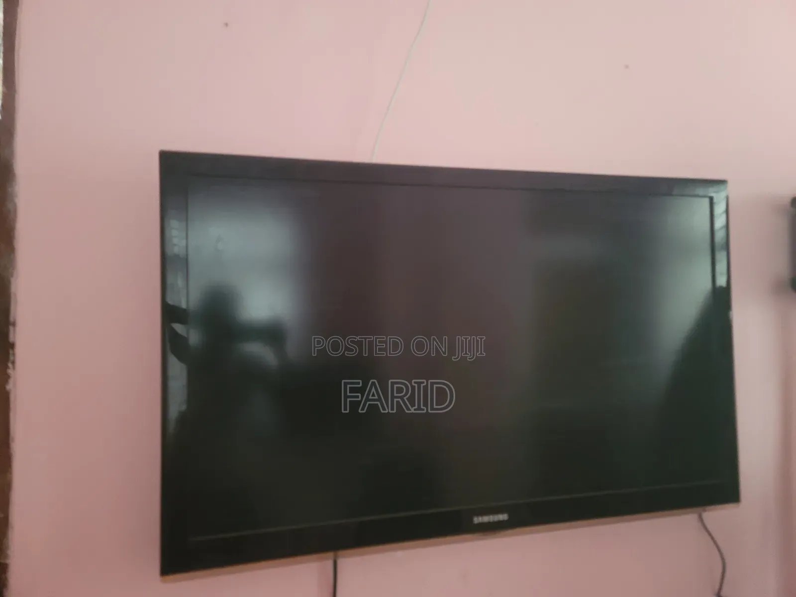 Samsung Tv - 42 Inch