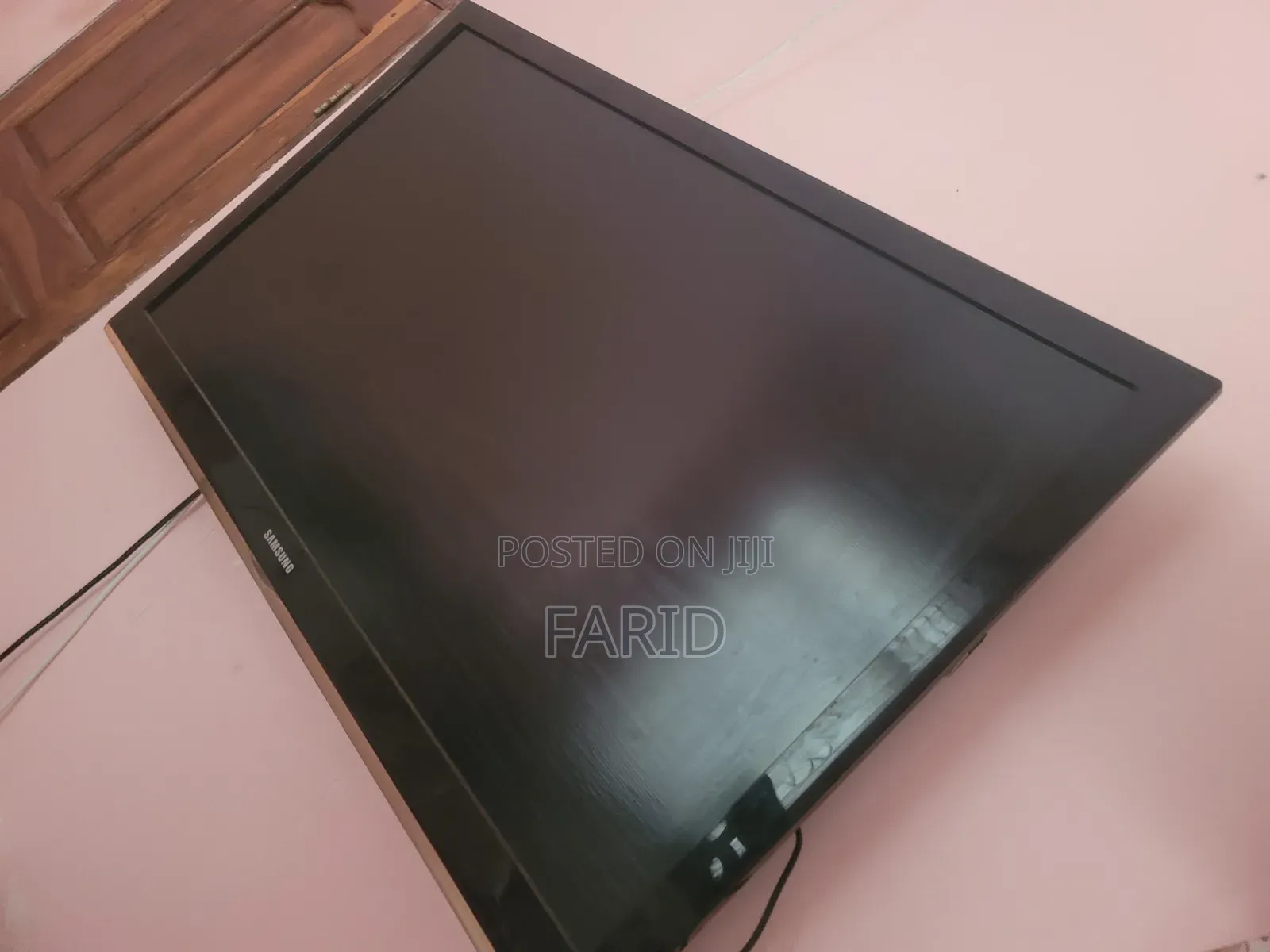 Samsung Tv - 42 Inch