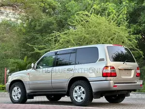 Toyota Land Cruiser 2007 Gold