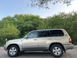Toyota Land Cruiser 2007 Gold