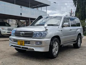 Toyota Land Cruiser 2007 Silver