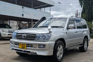 Toyota Land Cruiser 2007 Silver