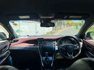 Toyota Harrier 2.0 2017 Black