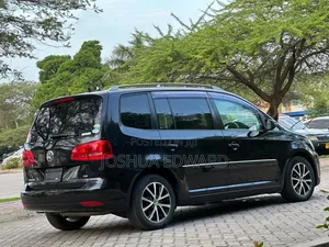 Volkswagen Touran 2013 Black