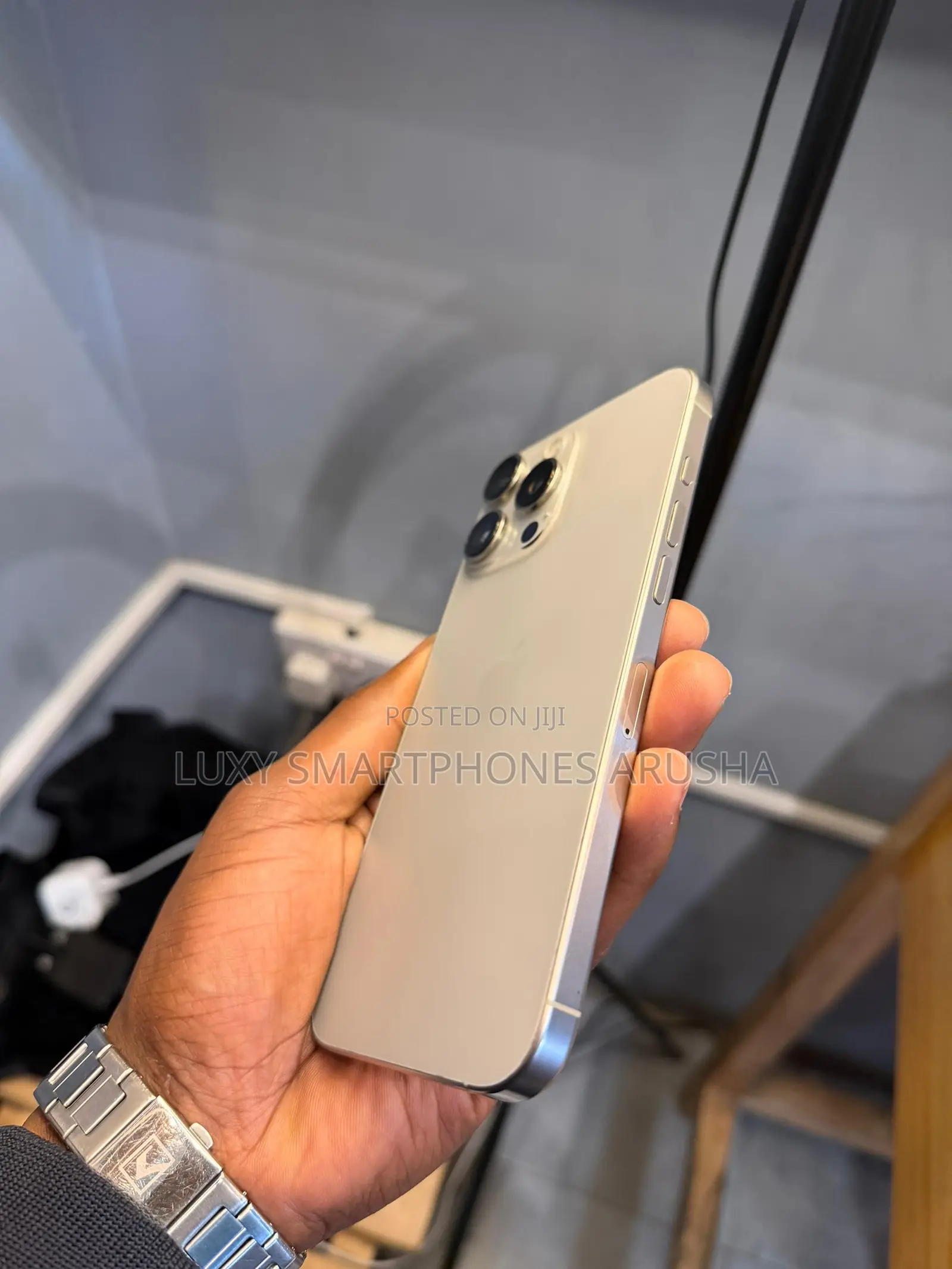 Apple iPhone 16 Pro Max 256 GB Gray