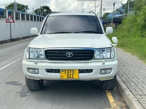 Toyota Land Cruiser 2006 Pearl